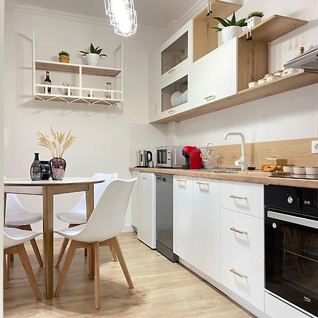 KeSa Apartment Korce Bagian luar foto