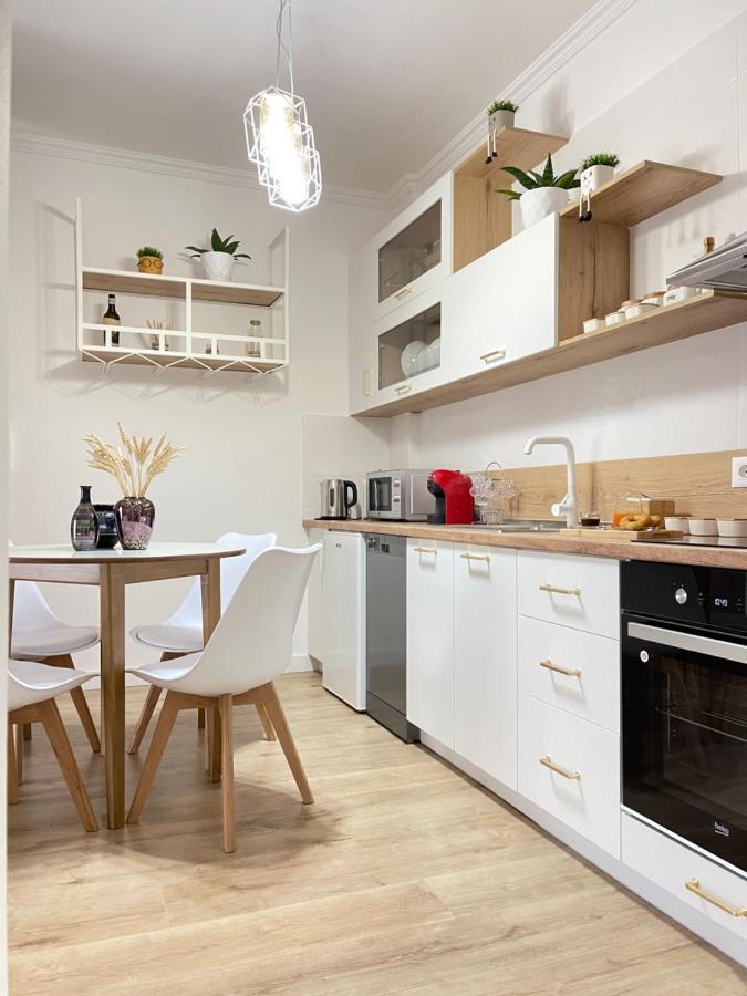 KeSa Apartment Korce Bagian luar foto