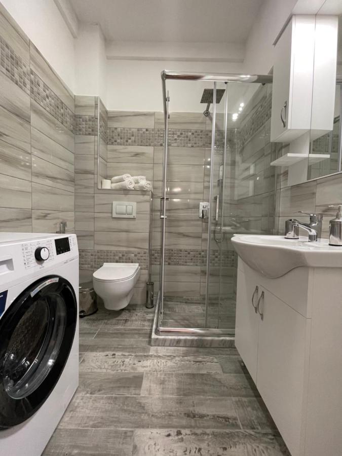 KeSa Apartment Korce Bagian luar foto
