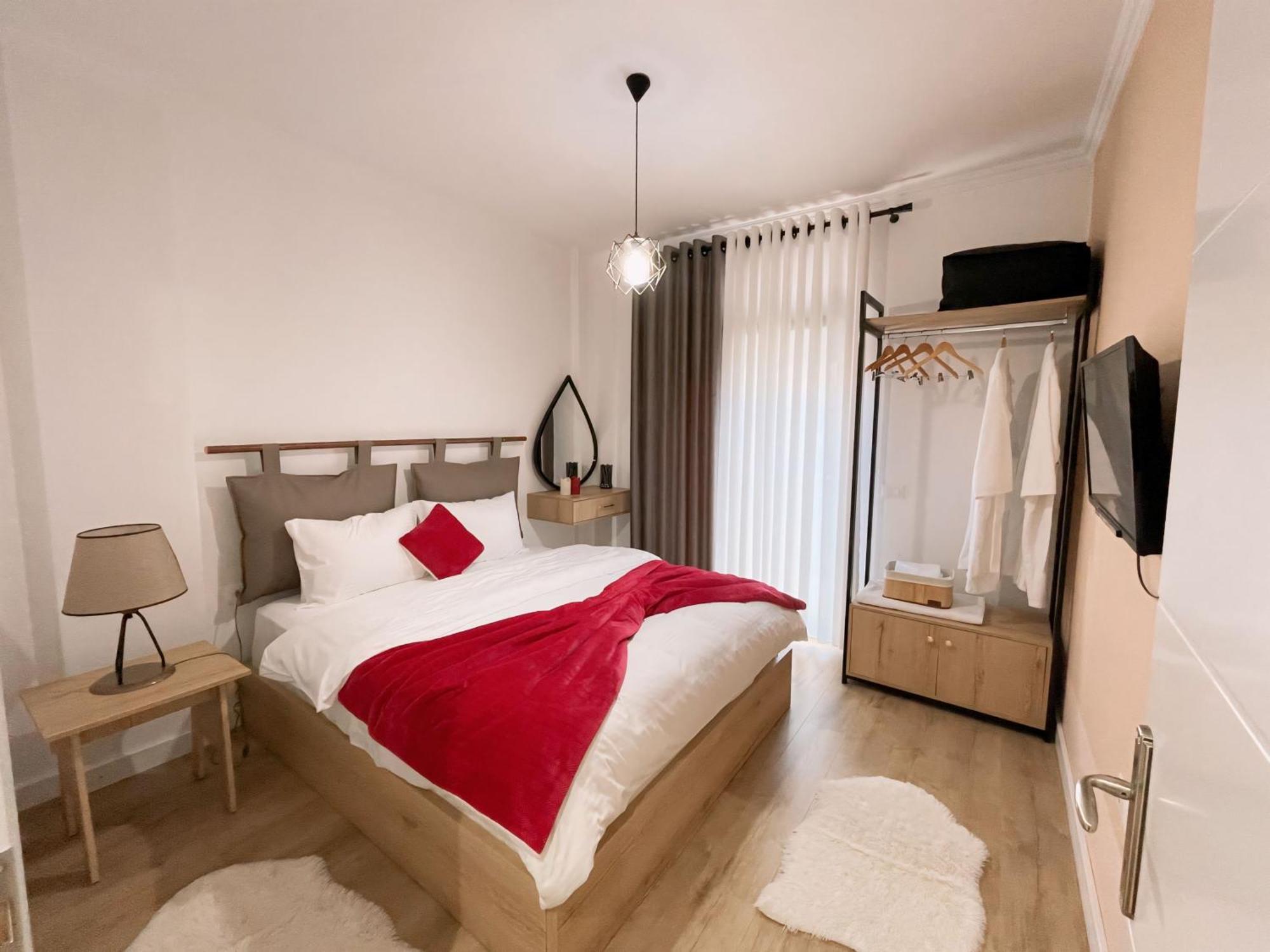KeSa Apartment Korce Bagian luar foto